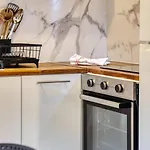 Gathea, Studio Renove Pour 2 Personnes Proche Du Vieux Marche Apartment Rouen