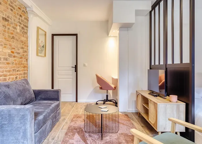 Appartement Lili Rénové Pour 2 Personnes Proche Du Vieux Marché