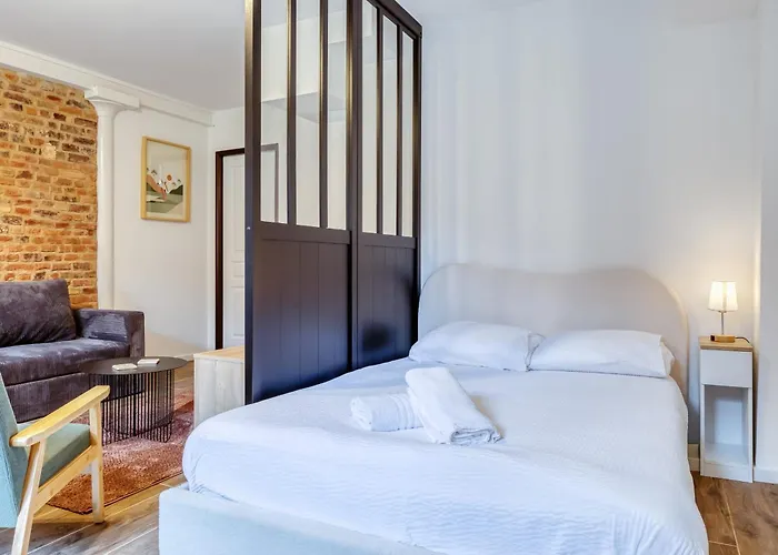 Appartement Lili Rénové Pour 2 Personnes Proche Du Vieux Marché