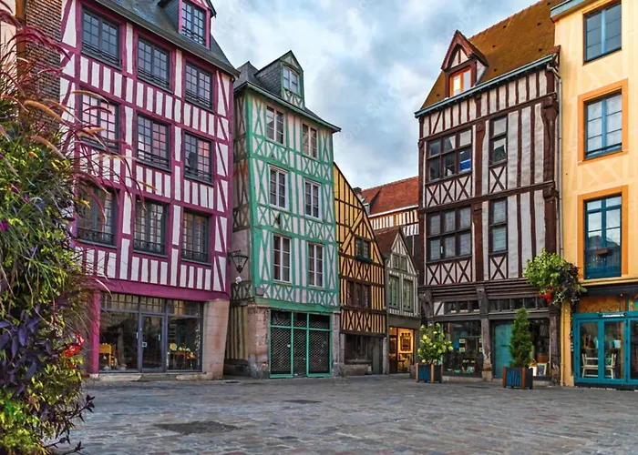 Appartement Lili Rénové Pour 2 Personnes Proche Du Vieux Marché *